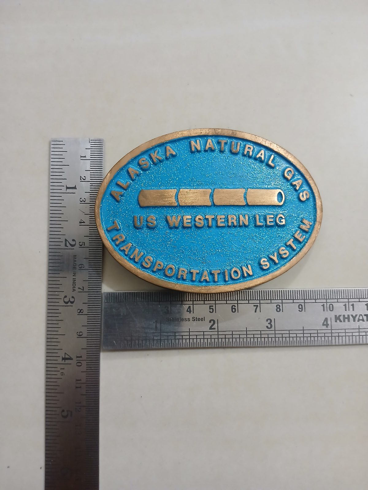 Alaska Natural Gas US Western Leg Vintage Belt Buckle – With ruler for size Alaska Natural Gas US Western Leg vintage belt buckle – with ruler for size