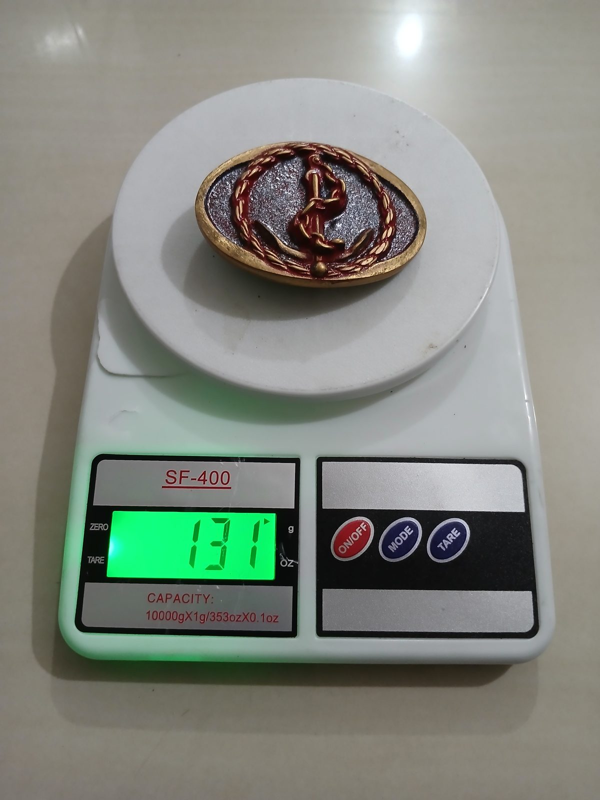 Anchor Vintage Belt Buckle – On scale showing weight Anchor vintage belt buckle – on scale showing weight
