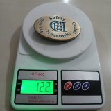 B&I Safety Training Quality vintage belt buckle – on scale showing weight