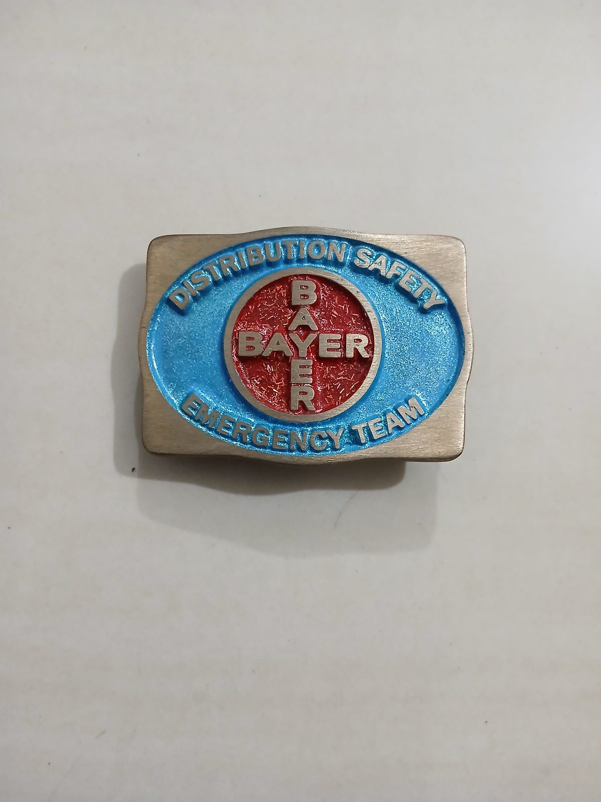 Bayer Emergency Team Vintage Belt Buckle – Front view Bayer Emergency Team vintage belt buckle – front view