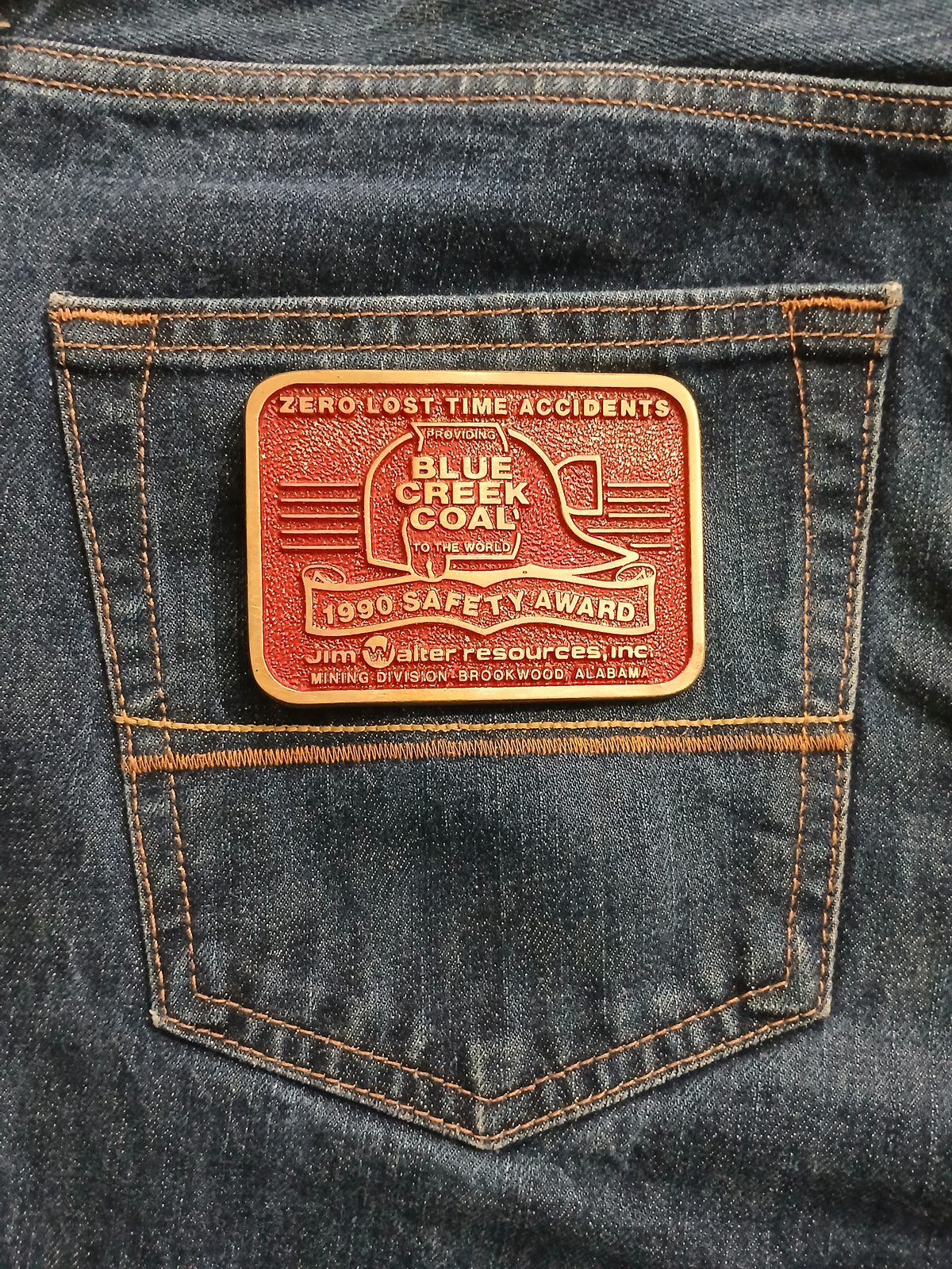 Blue Creek Coal Jim Walter 1990 Safety Award Vintage Belt Buckle – On jeans back pocket Blue Creek Coal Jim Walter 1990 Safety Award vintage belt buckle – on jeans back pocket