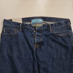 Bob Smith Oil Company Ventura California vintage belt buckle – worn on belt with jeans