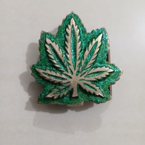 Cannabis Leaf vintage belt buckle – front view