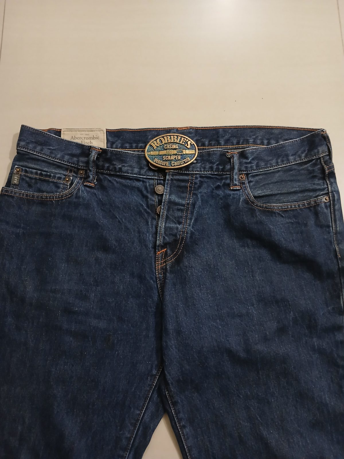 Casing Scraper Ventura California Vintage Belt Buckle – Worn on belt with jeans Casing Scraper Ventura California vintage belt buckle – worn on belt with jeans