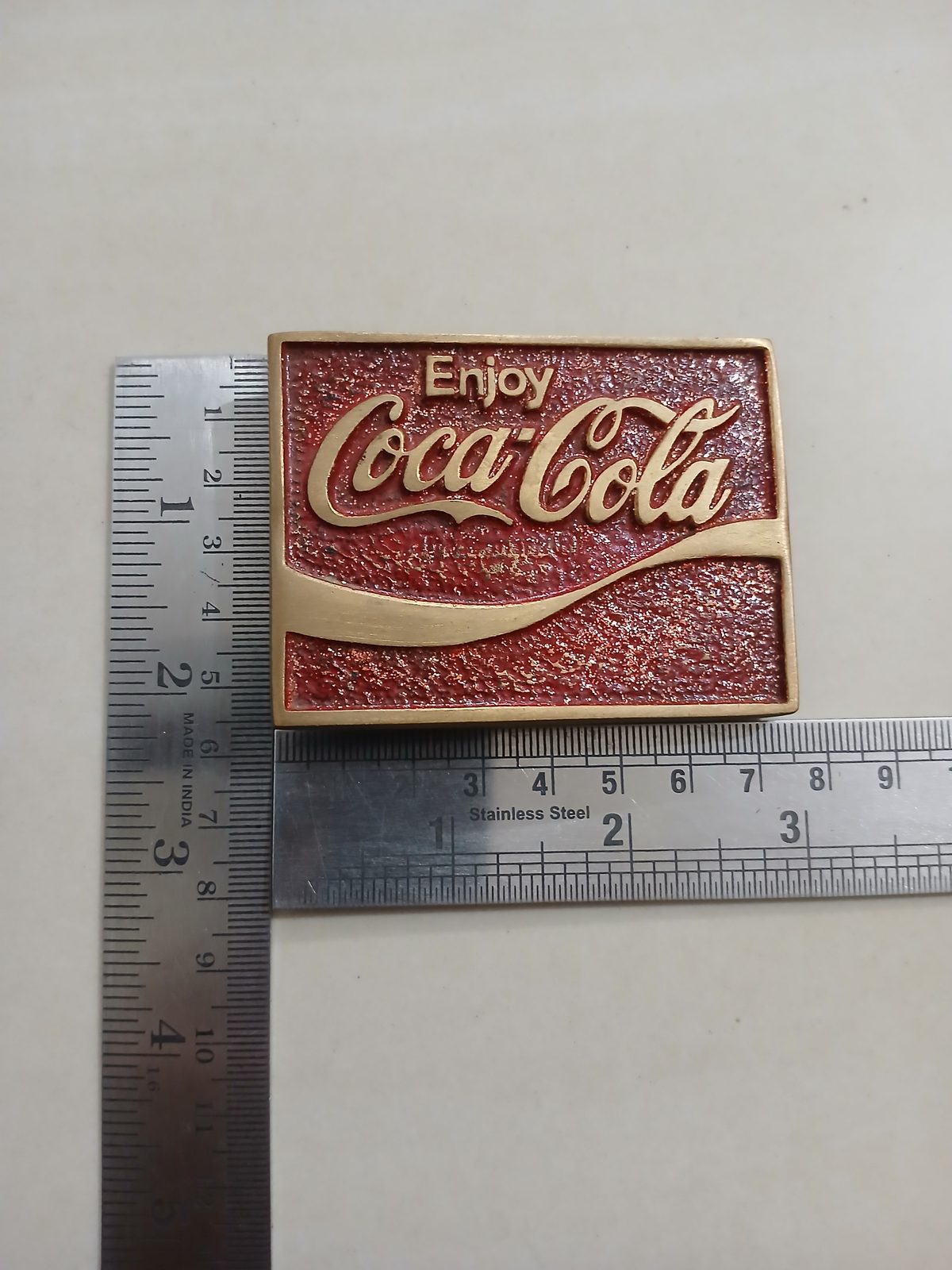 Coca-Cola Vintage Belt Buckle – With ruler for size Coca-Cola vintage belt buckle – with ruler for size