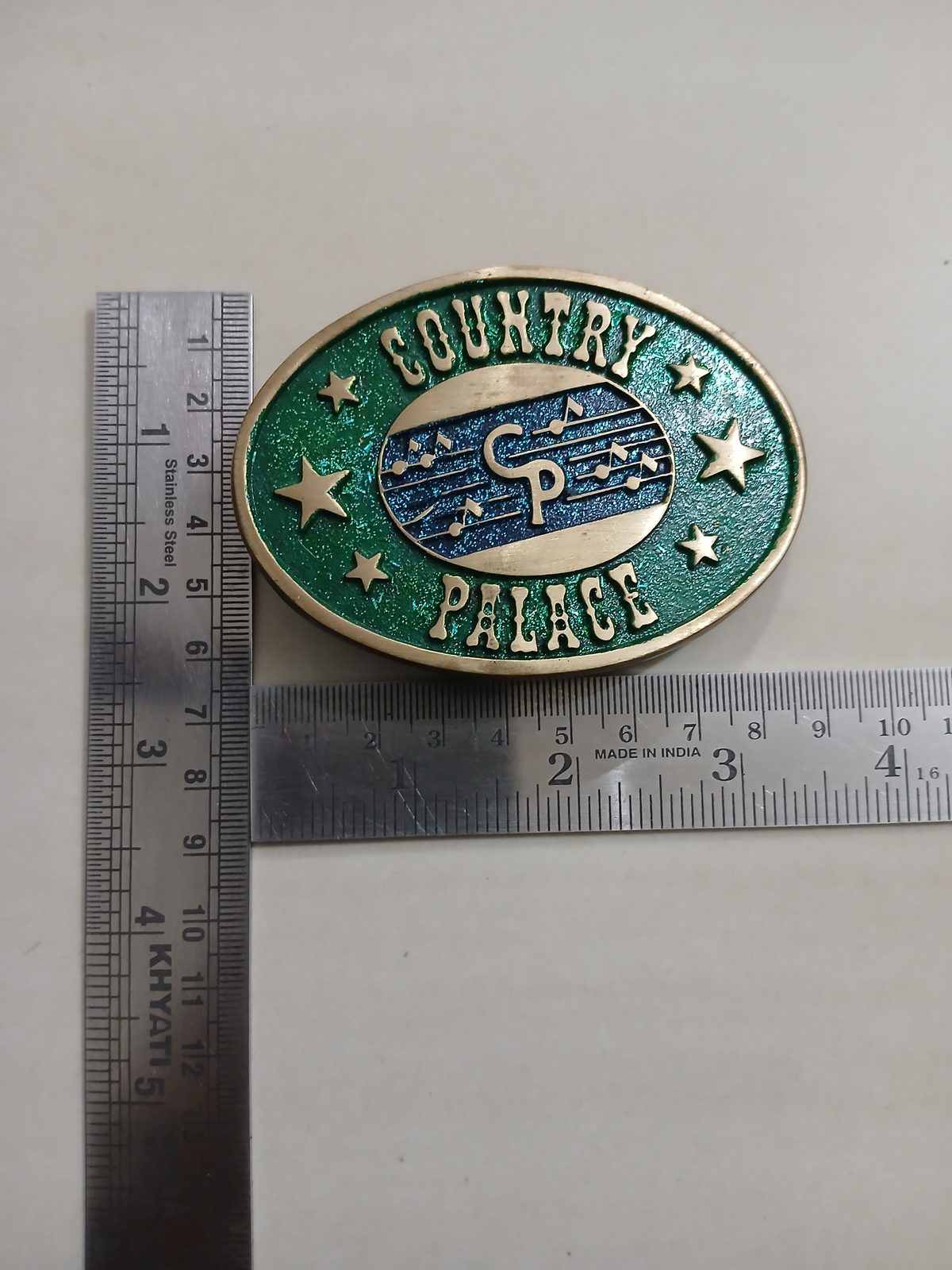 Country Palace Vintage Belt Buckle – With ruler for size Country Palace vintage belt buckle – with ruler for size
