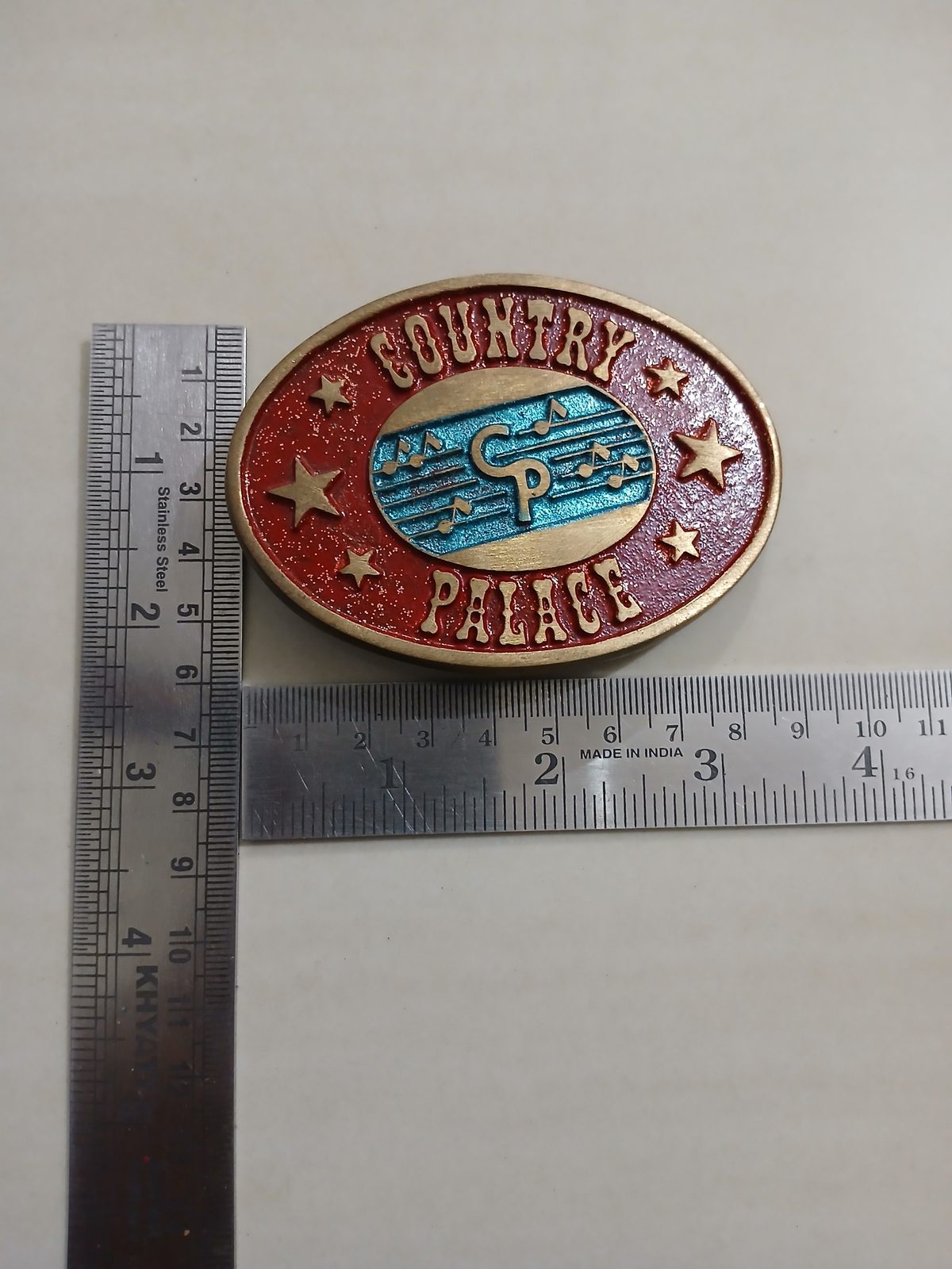 Country Palace Vintage Belt Buckle – With ruler for size Country Palace vintage belt buckle – with ruler for size
