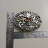 Cowboy Skull Pistols vintage belt buckle – with ruler for size