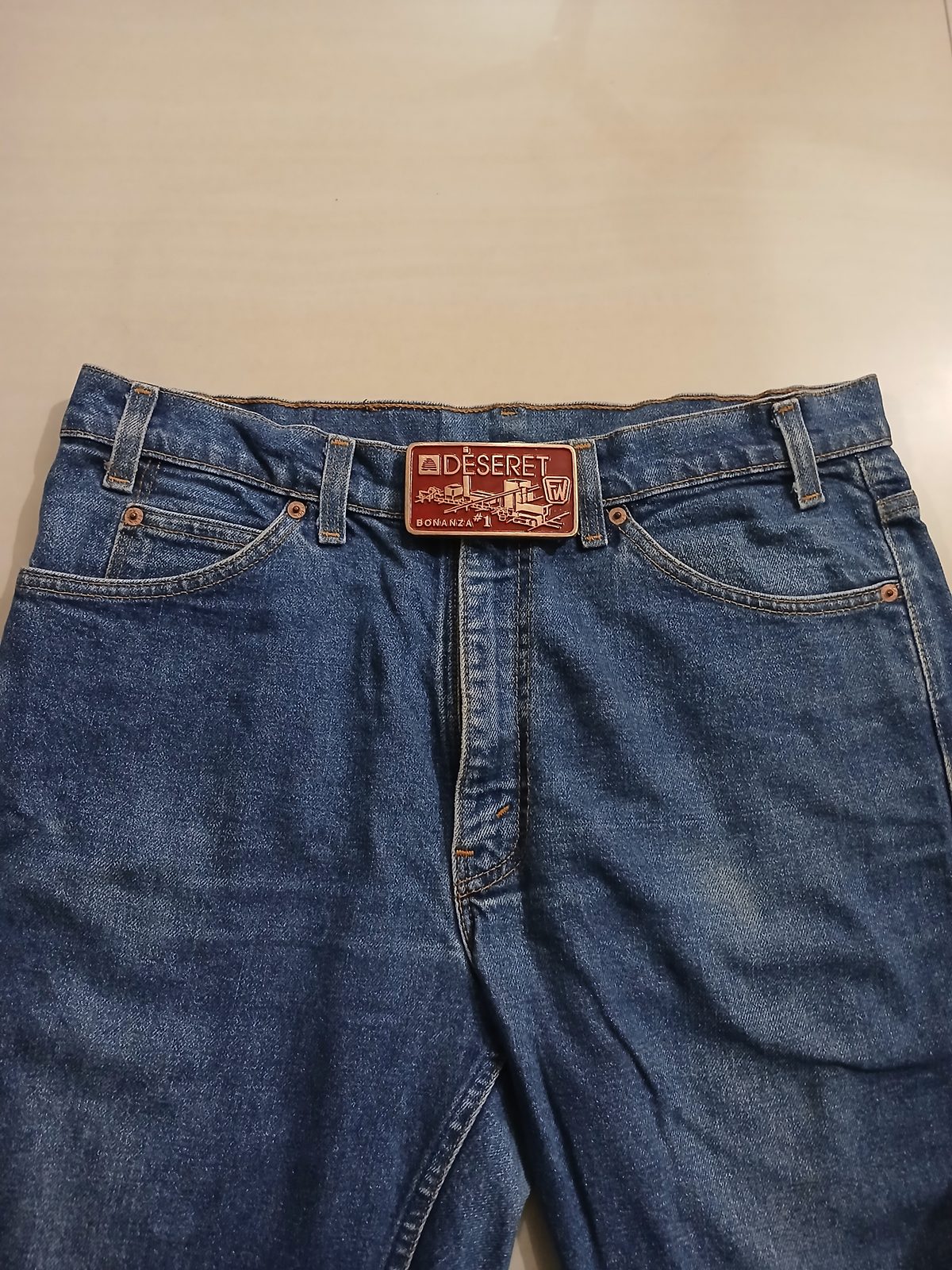 Deseret Bonanza 1 Foster Wheeler Vintage Belt Buckle – Worn on belt with jeans Deseret Bonanza 1 Foster Wheeler vintage belt buckle – worn on belt with jeans