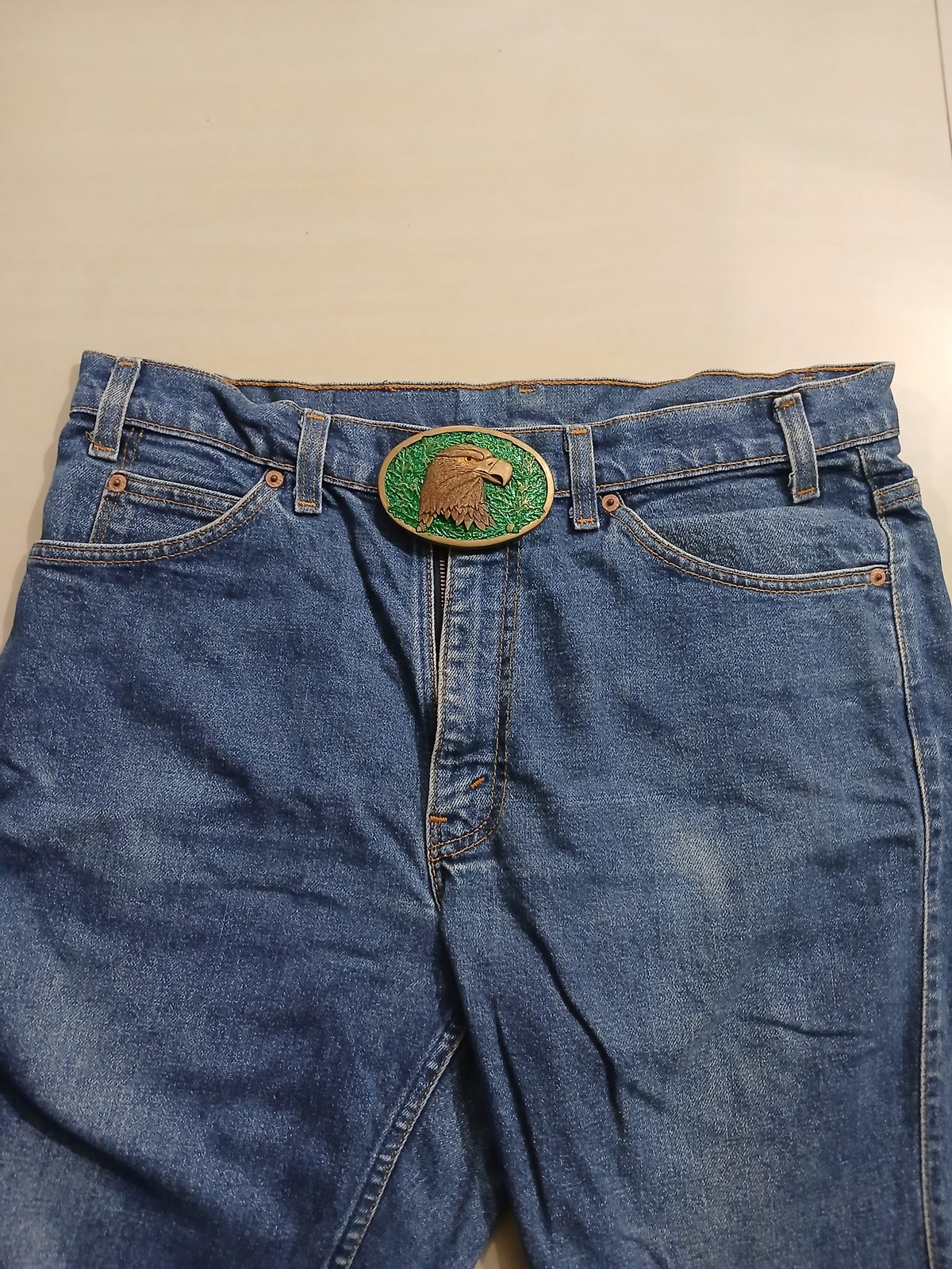 Eagle Head Vintage Belt Buckle – Worn on belt with jeans Eagle Head vintage belt buckle – worn on belt with jeans