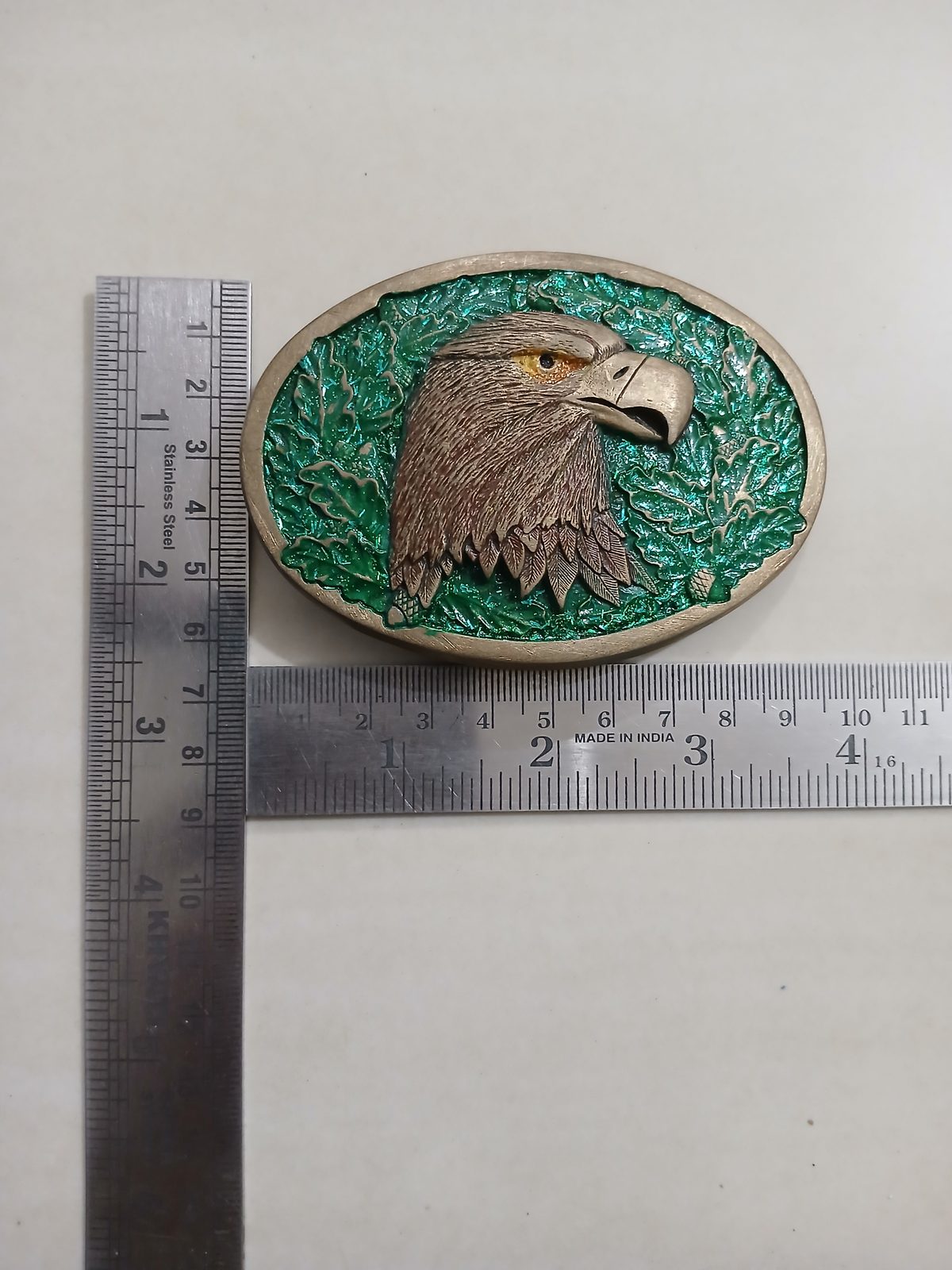 Eagle Head Vintage Belt Buckle – With ruler for size Eagle Head vintage belt buckle – with ruler for size