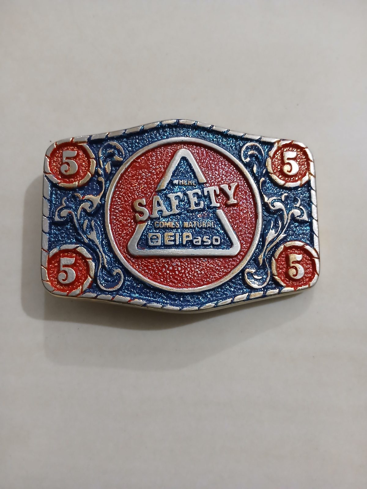 El Paso Safety Comes Natural Vintage Belt Buckle – Front view El Paso Safety Comes Natural vintage belt buckle – front view