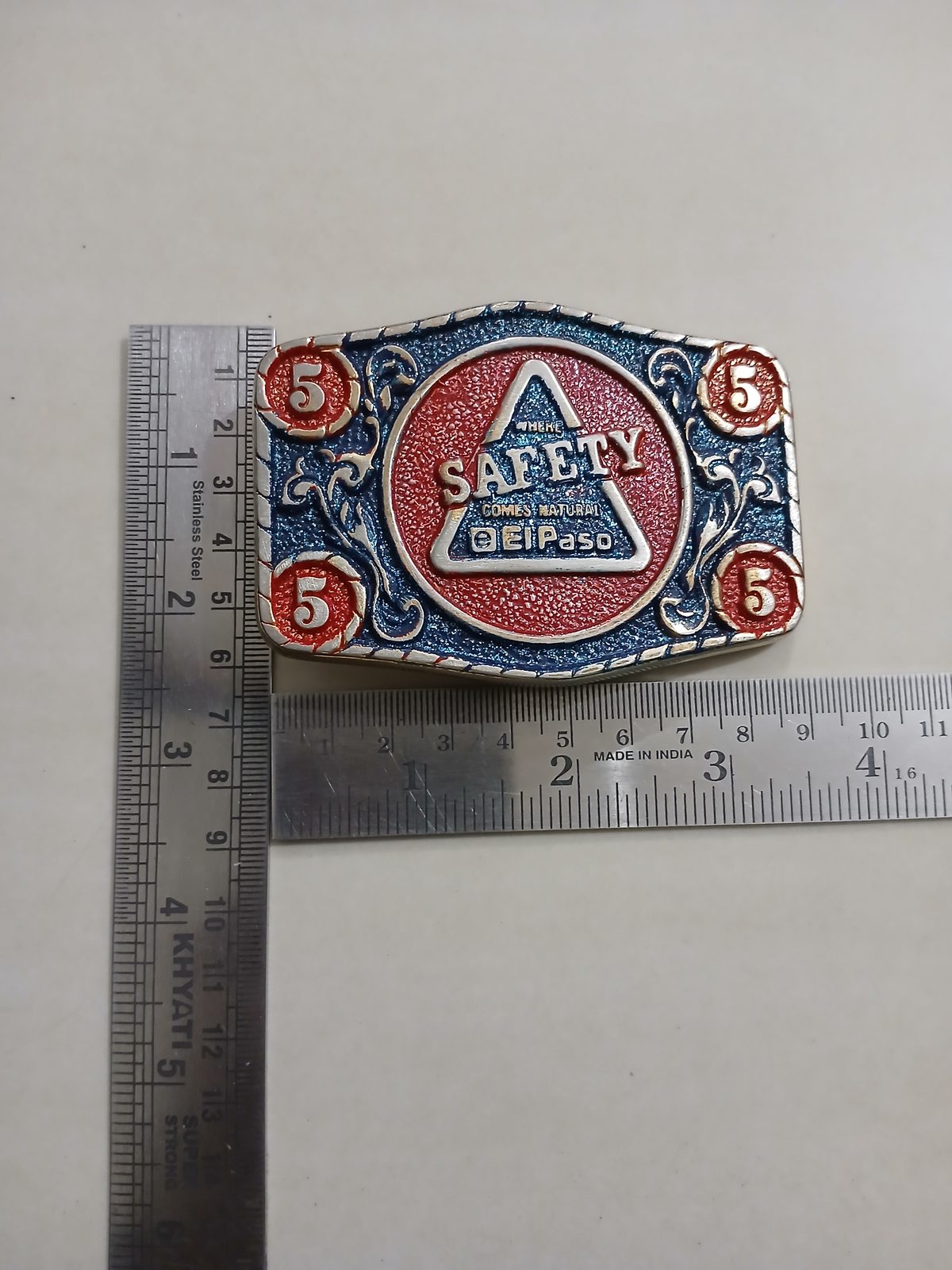 El Paso Safety Comes Natural Vintage Belt Buckle – With ruler for size El Paso Safety Comes Natural vintage belt buckle – with ruler for size