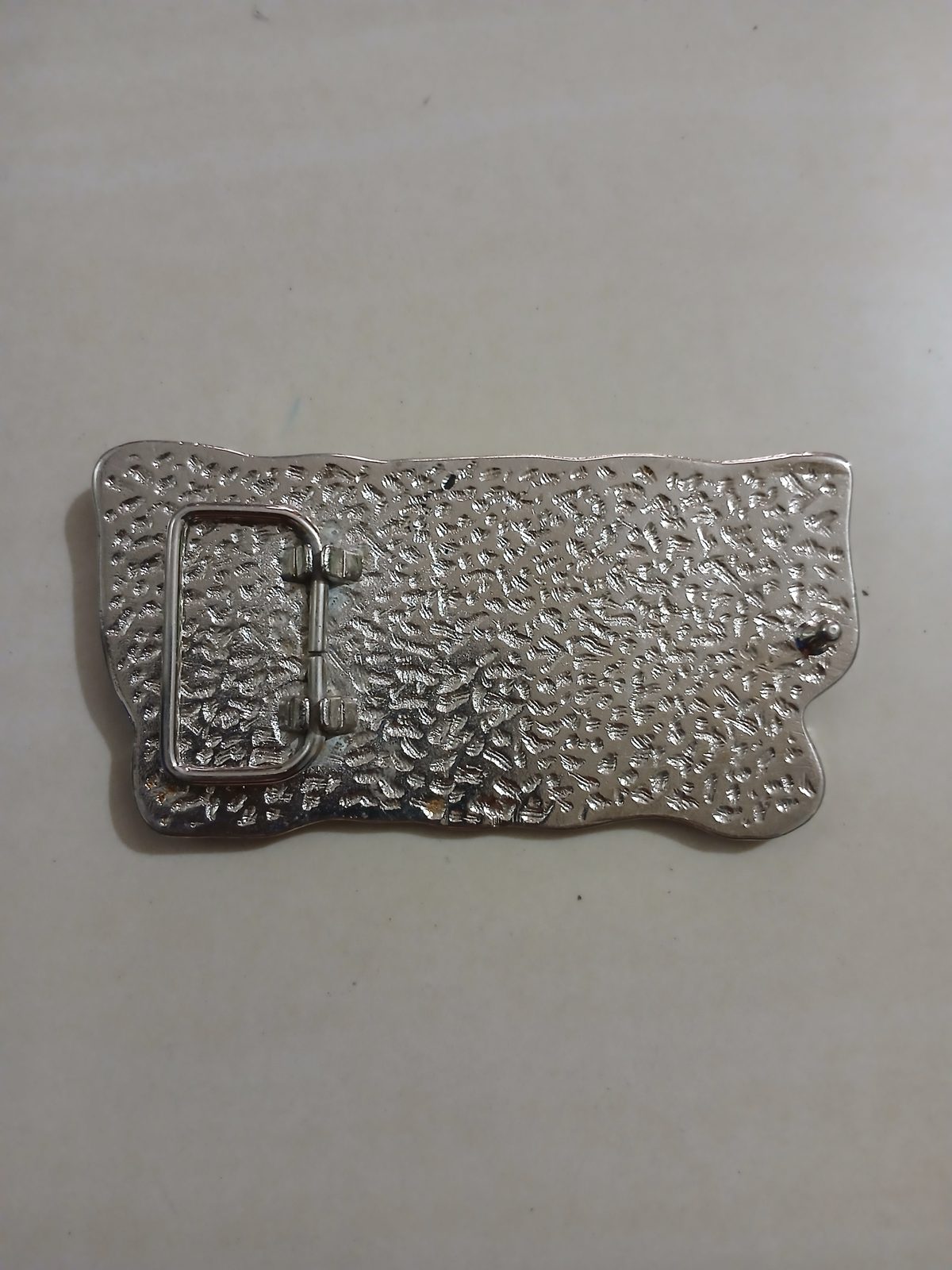 Fender Guitars Vintage Belt Buckle – Back view Fender Guitars vintage belt buckle – back view