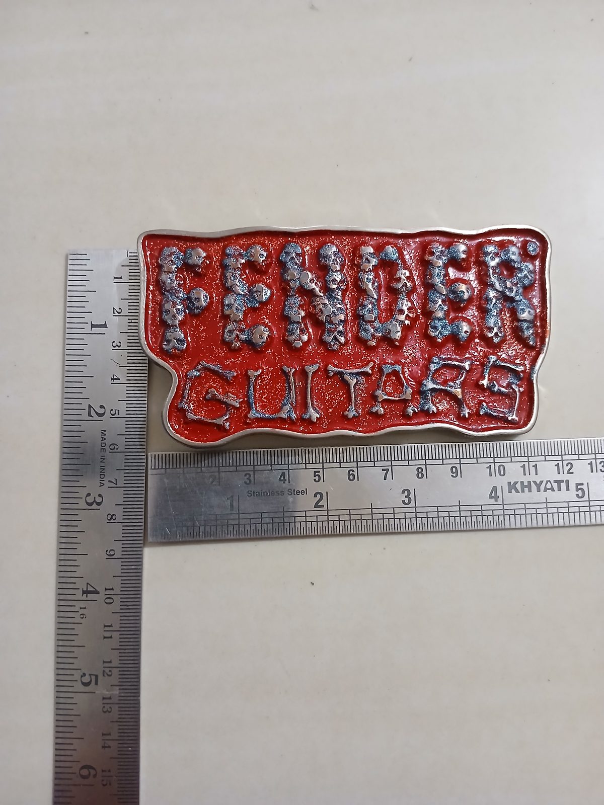 Fender Guitars Vintage Belt Buckle – With ruler for size Fender Guitars vintage belt buckle – with ruler for size