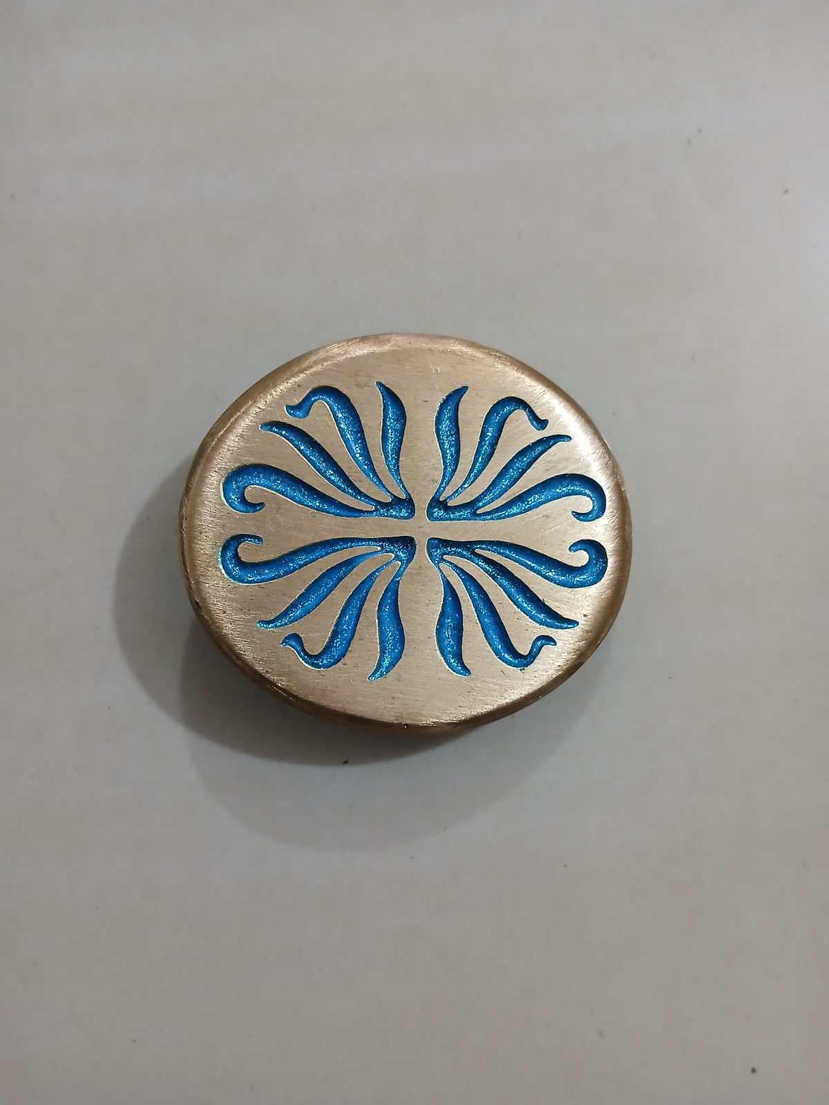 Floral Swirl Vintage Belt Buckle – Front view Floral Swirl vintage belt buckle – front view