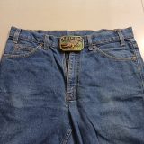 Florida Alligator vintage belt buckle – worn on belt with jeans