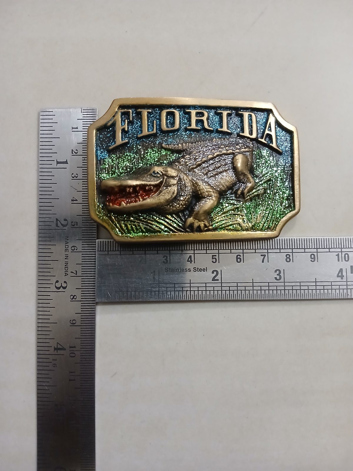 Florida Alligator Vintage Belt Buckle – With ruler for size Florida Alligator vintage belt buckle – with ruler for size