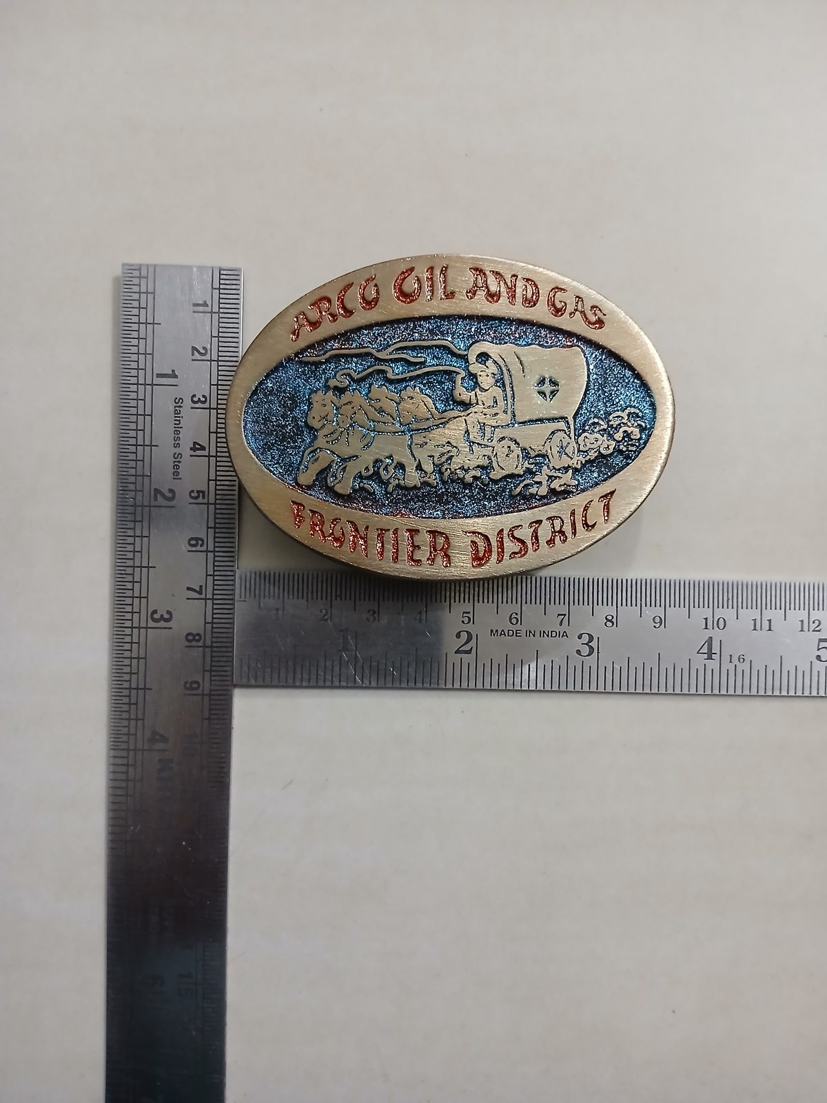 Frontier District Wagon Vintage Belt Buckle – With ruler for size Frontier District Wagon vintage belt buckle – with ruler for size
