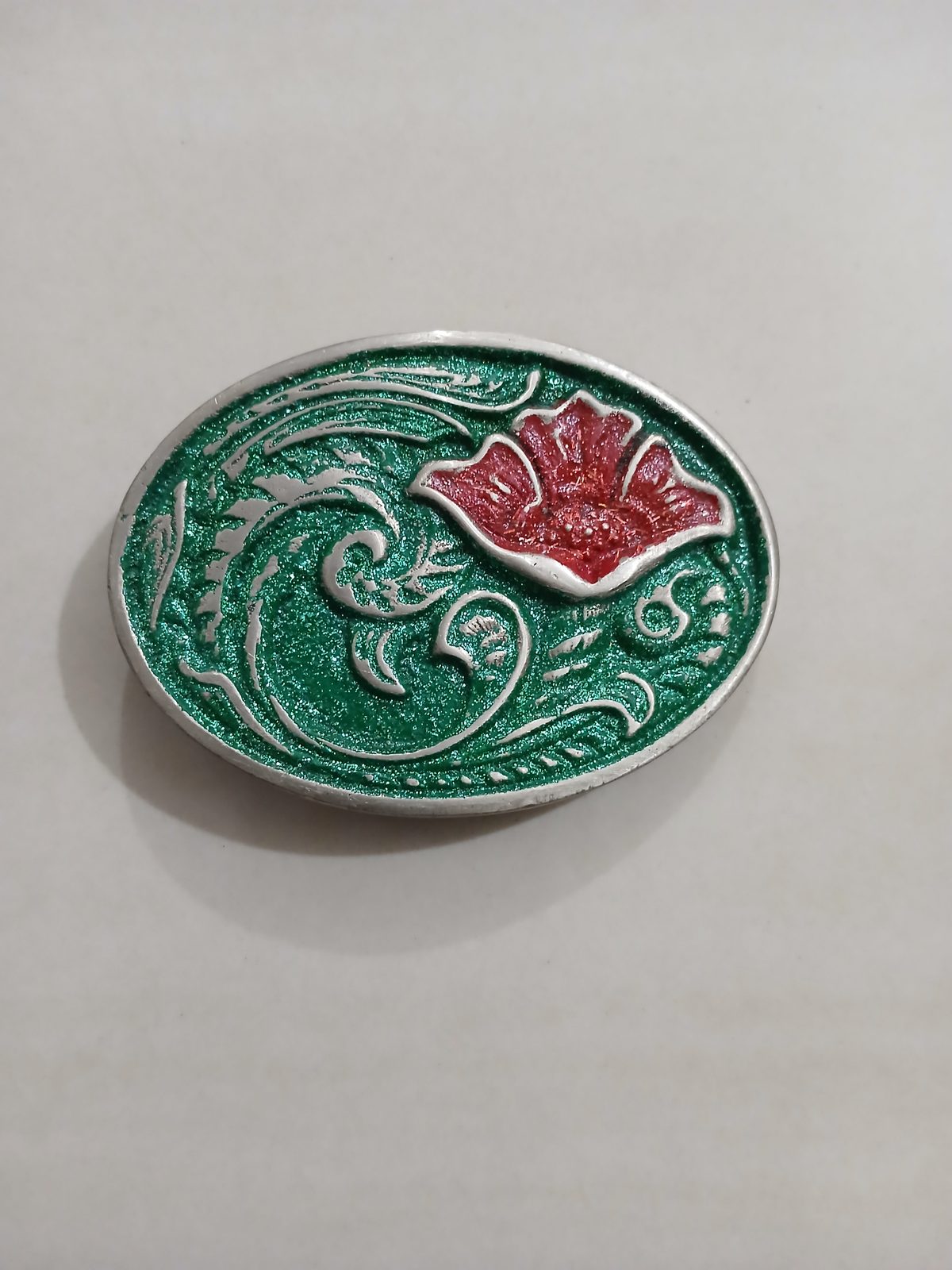 Green Floral Vintage Belt Buckle – Front view Green Floral vintage belt buckle – front view