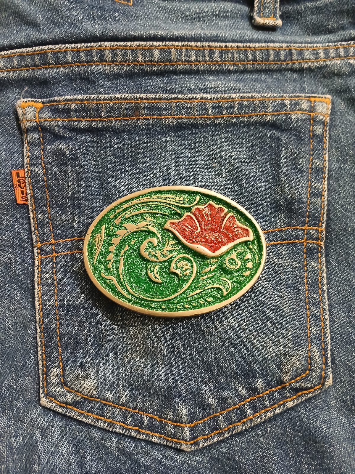 Green Floral Vintage Belt Buckle – On jeans back pocket Green Floral vintage belt buckle – on jeans back pocket