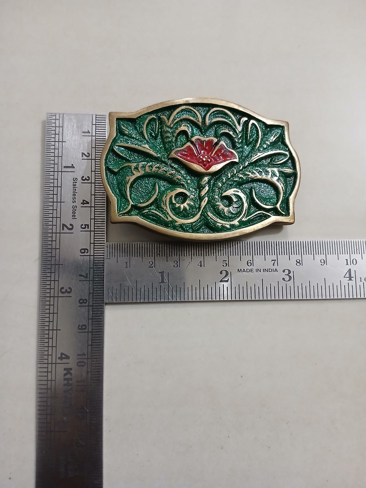 Green Floral Vintage Belt Buckle – With ruler for size Green Floral vintage belt buckle – with ruler for size