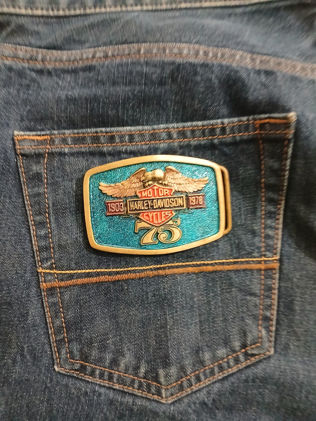 Harley-Davidson 75th Anniversary 1903-1978 Vintage Belt Buckle – On jeans back pocket Harley-Davidson 75th Anniversary 1903-1978 vintage belt buckle – on jeans back pocket