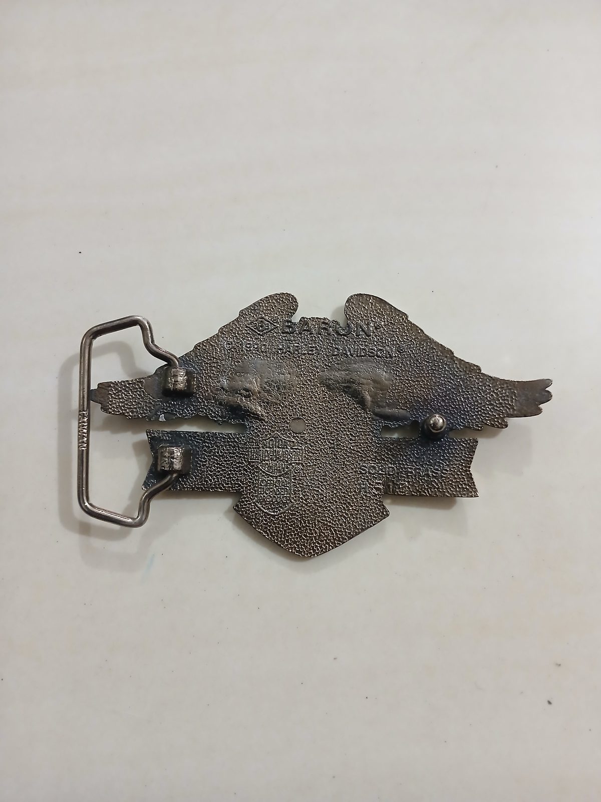 Harley-Davidson Eagle Vintage Belt Buckle – Back view Harley-Davidson Eagle vintage belt buckle – back view