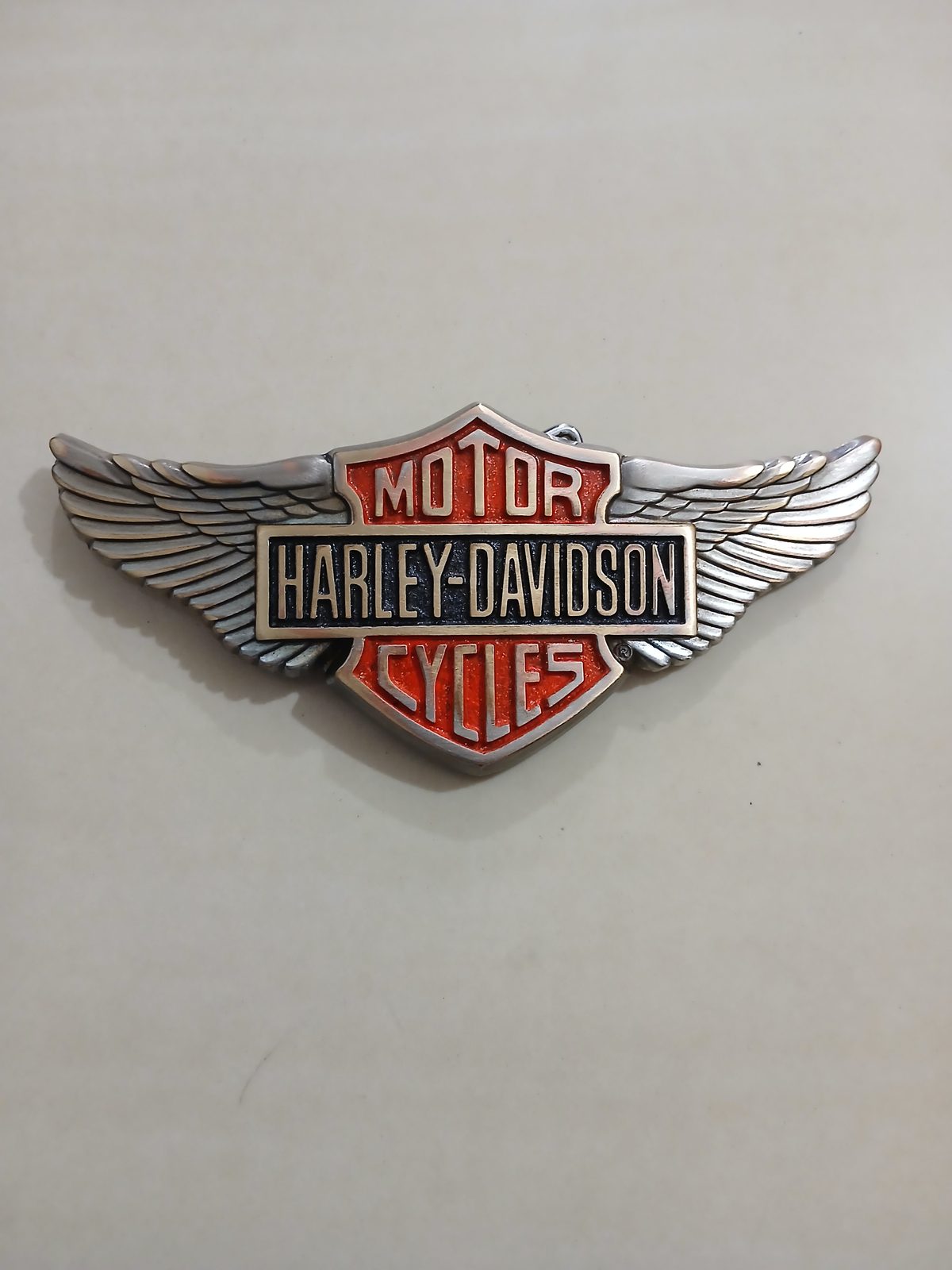 Harley-Davidson Wings Vintage Belt Buckle – Front view Harley-Davidson Wings vintage belt buckle – front view