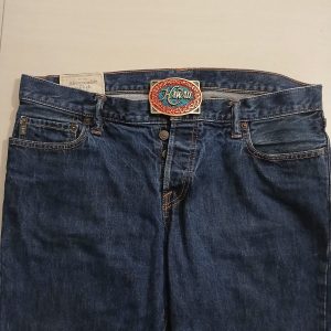 Hawaii vintage belt buckle – worn on belt with jeans