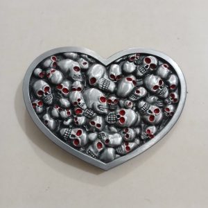 Heart Skulls vintage belt buckle – front view