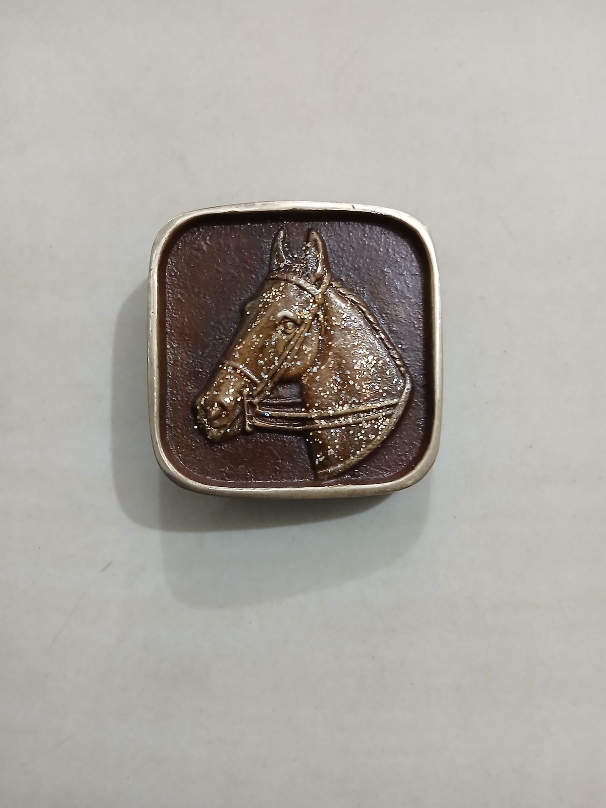 Horse Head Vintage Belt Buckle – Front view Horse Head vintage belt buckle – front view