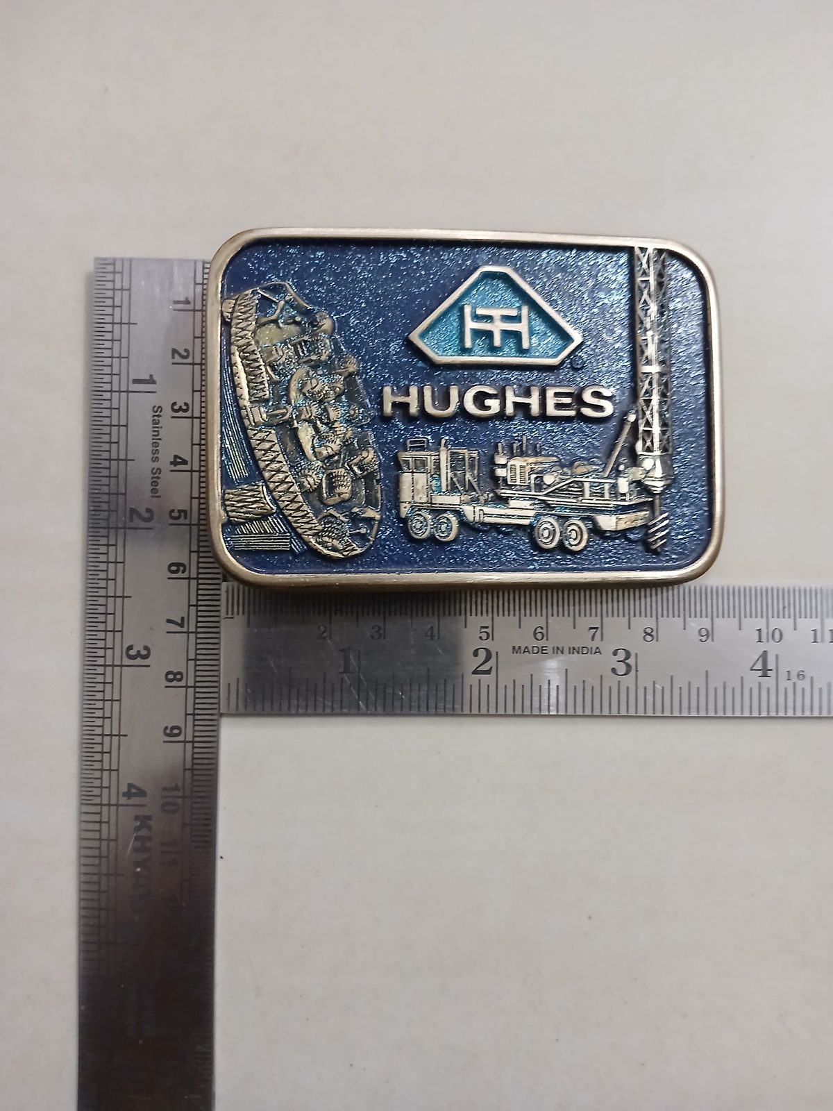 Hughes Vintage Belt Buckle – With ruler for size Hughes vintage belt buckle – with ruler for size