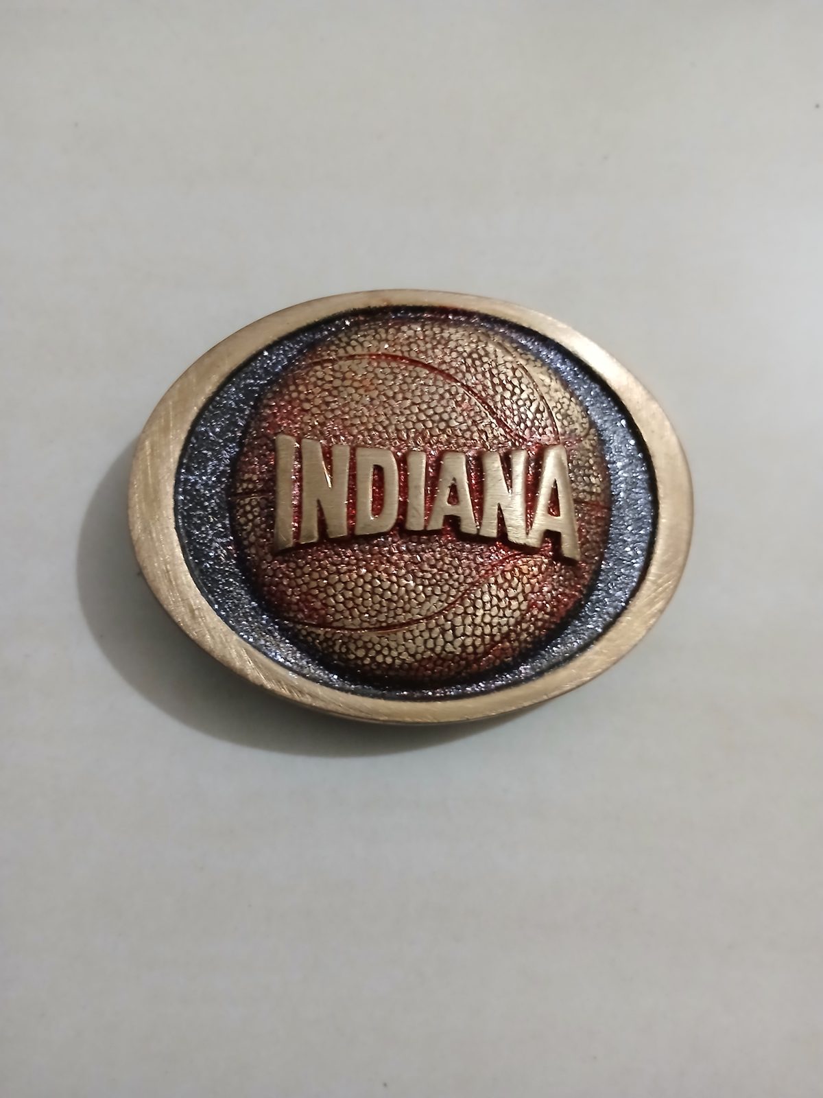 Indiana Basketball Vintage Belt Buckle – Front view Indiana Basketball vintage belt buckle – front view