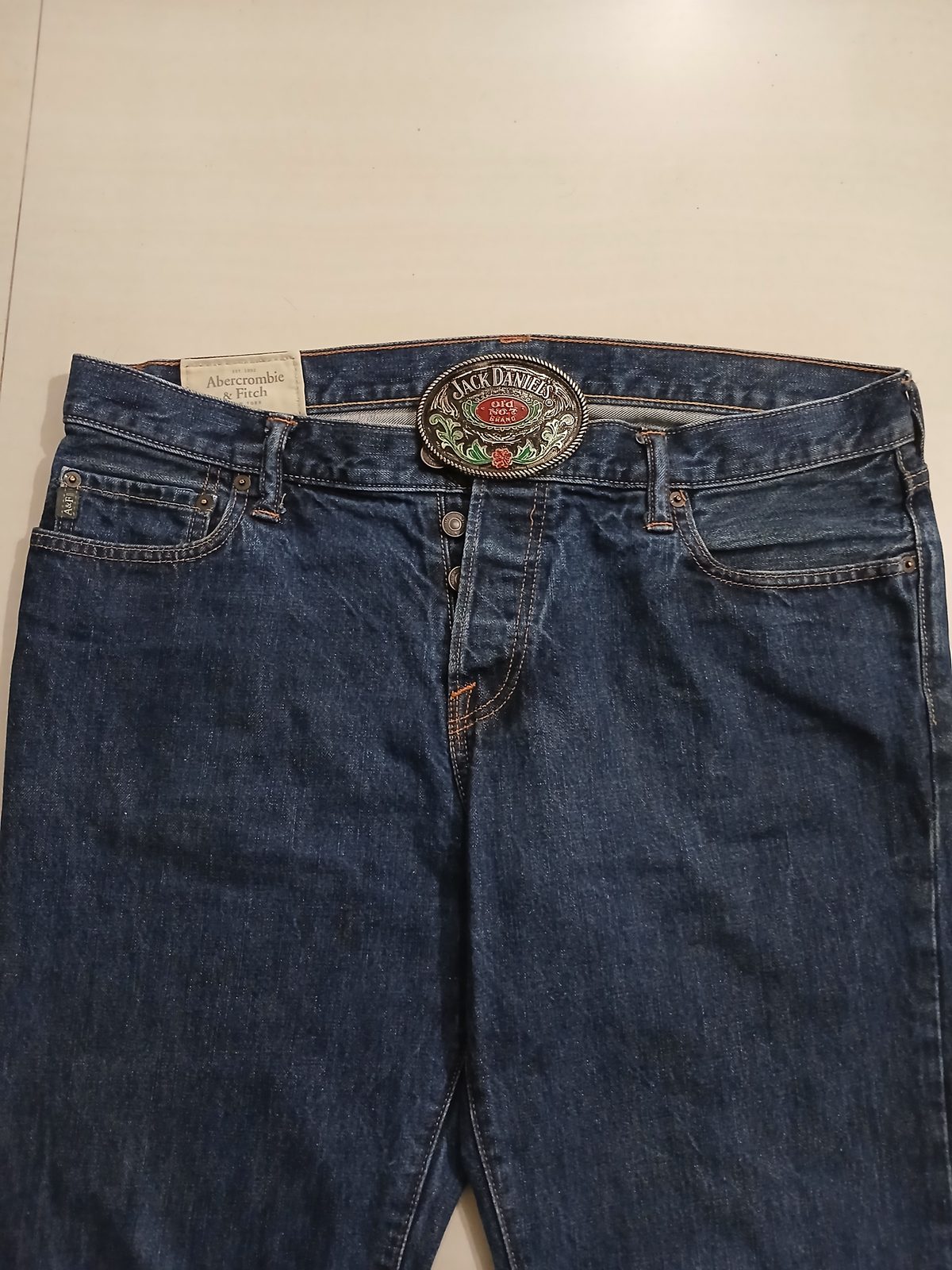 Jack Daniels Old No 7 Vintage Belt Buckle – Worn on belt with jeans Jack Daniels Old No 7 vintage belt buckle – worn on belt with jeans