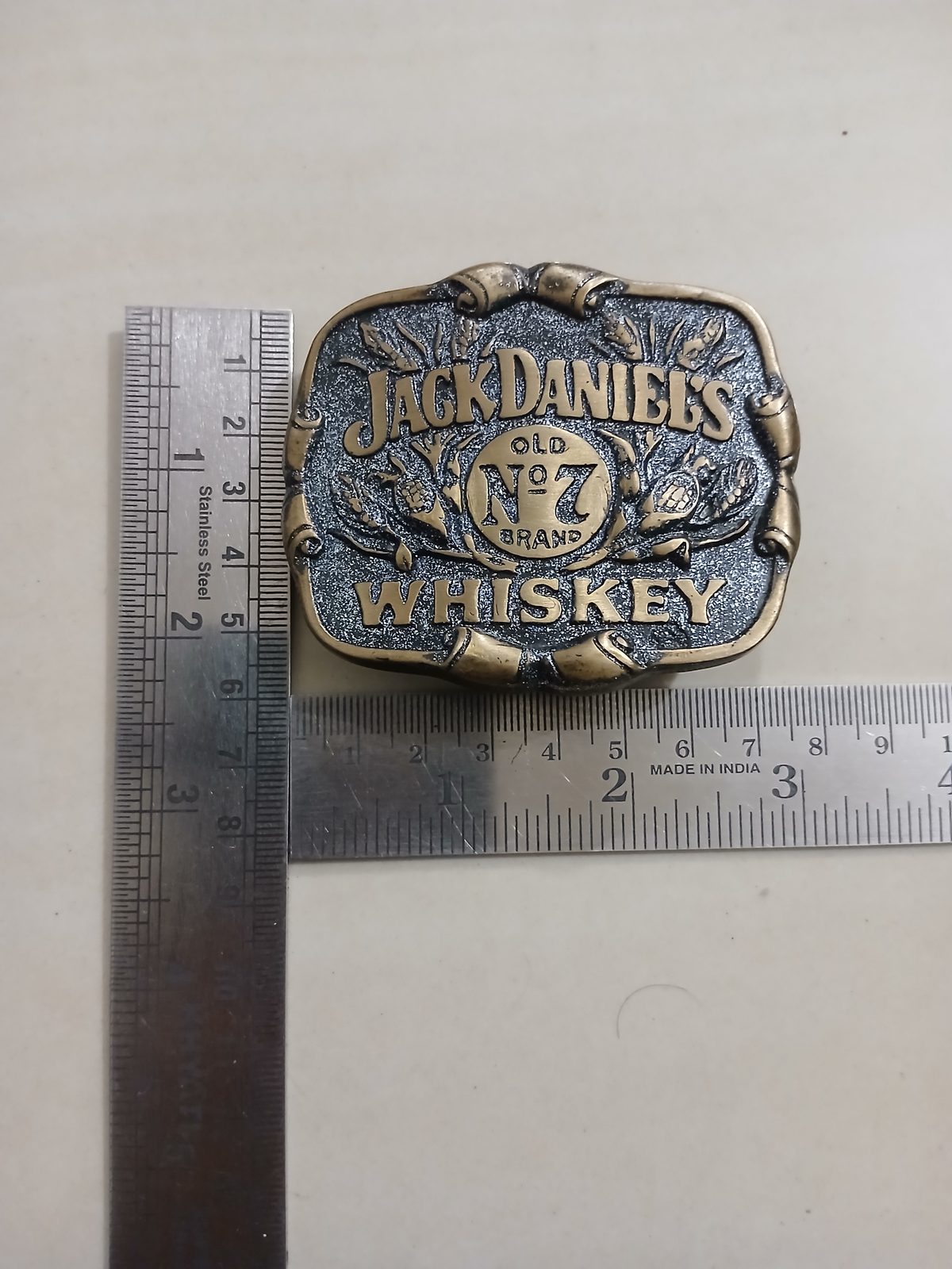 Jack Daniels Whiskey Vintage Belt Buckle – With ruler for size Jack Daniels Whiskey vintage belt buckle – with ruler for size