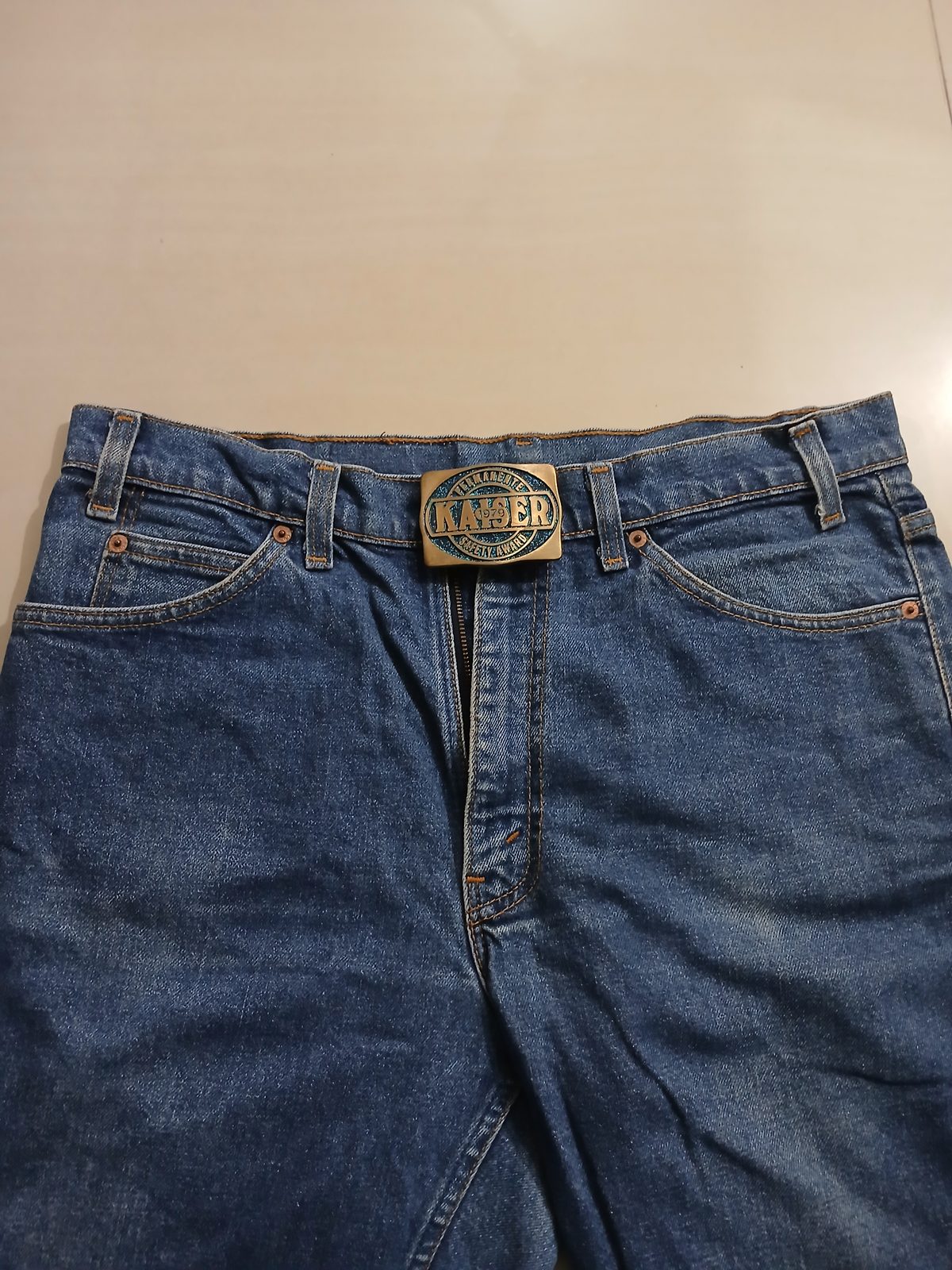 Kaiser Permanente 1979 Safety Award Vintage Belt Buckle – Worn on belt with jeans Kaiser Permanente 1979 Safety Award vintage belt buckle – worn on belt with jeans