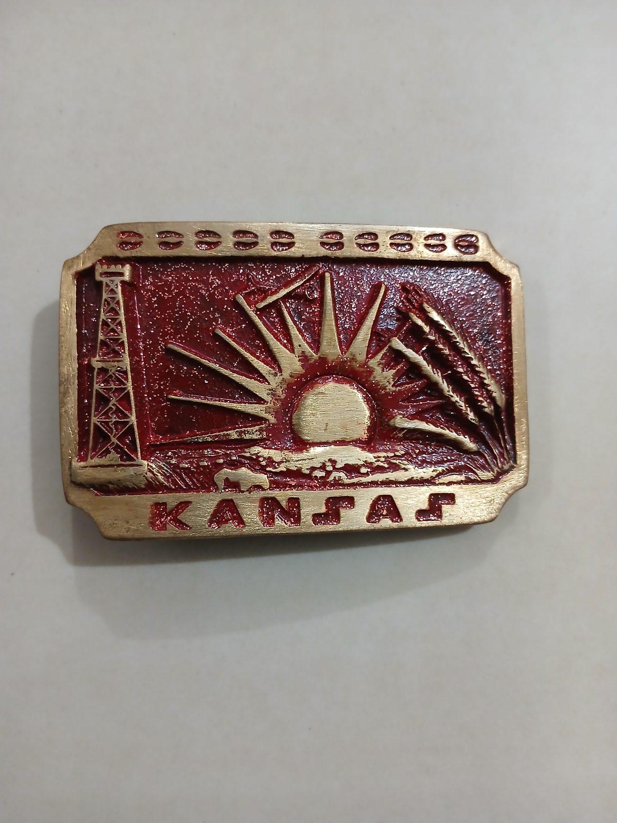 Kansas Sunflower Vintage Belt Buckle – Front view Kansas Sunflower vintage belt buckle – front view