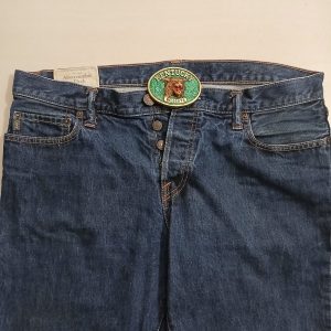 Kentucky Wildcats vintage belt buckle – worn on belt with jeans