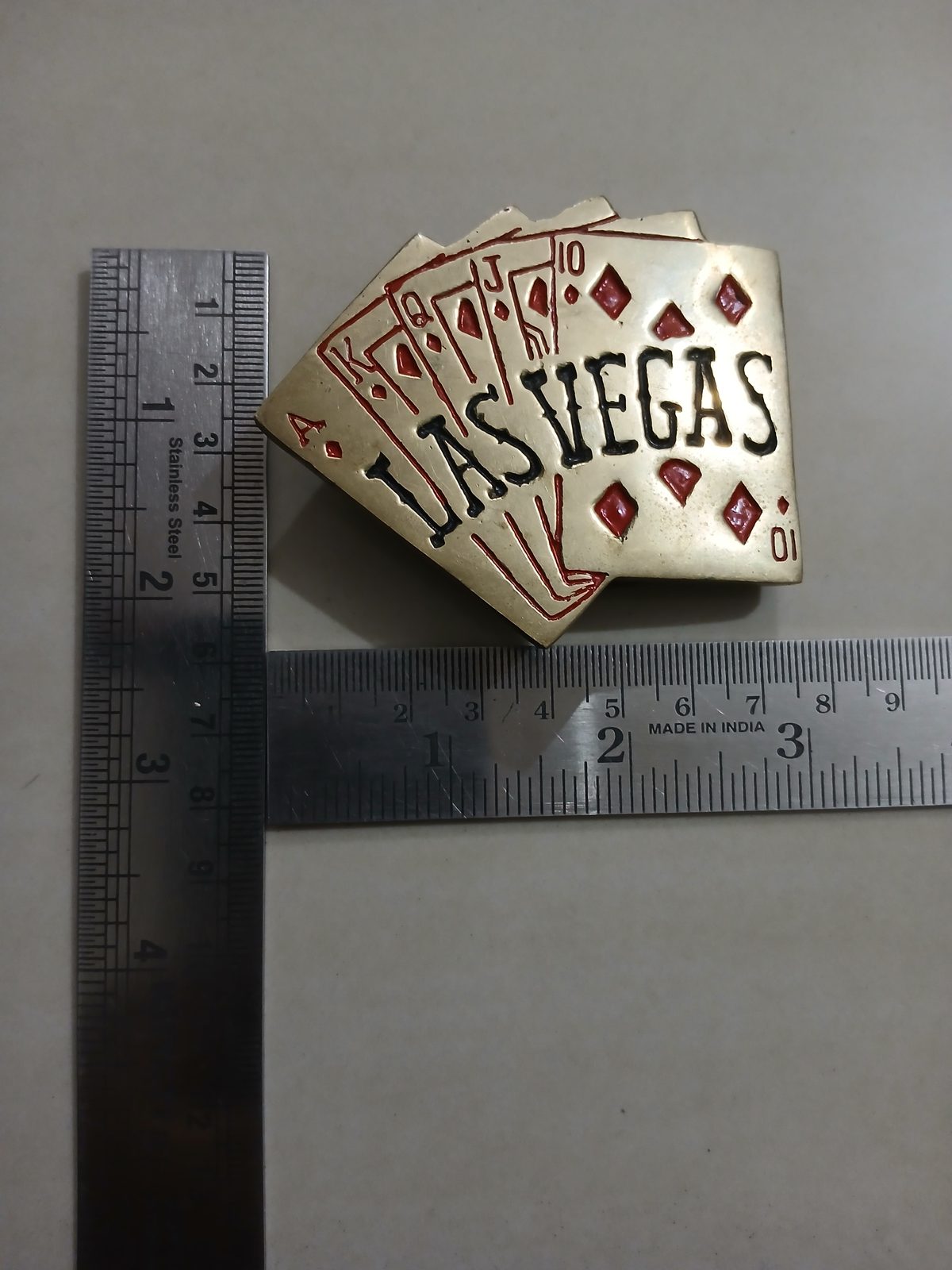 Las Vegas Cards Vintage Belt Buckle – With ruler for size Las Vegas Cards vintage belt buckle – with ruler for size