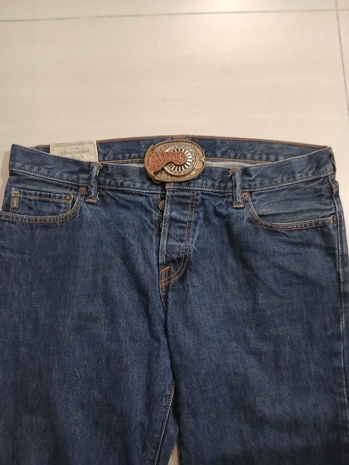 Las Vegas Vintage Belt Buckle – Worn on belt with jeans Las Vegas vintage belt buckle – worn on belt with jeans