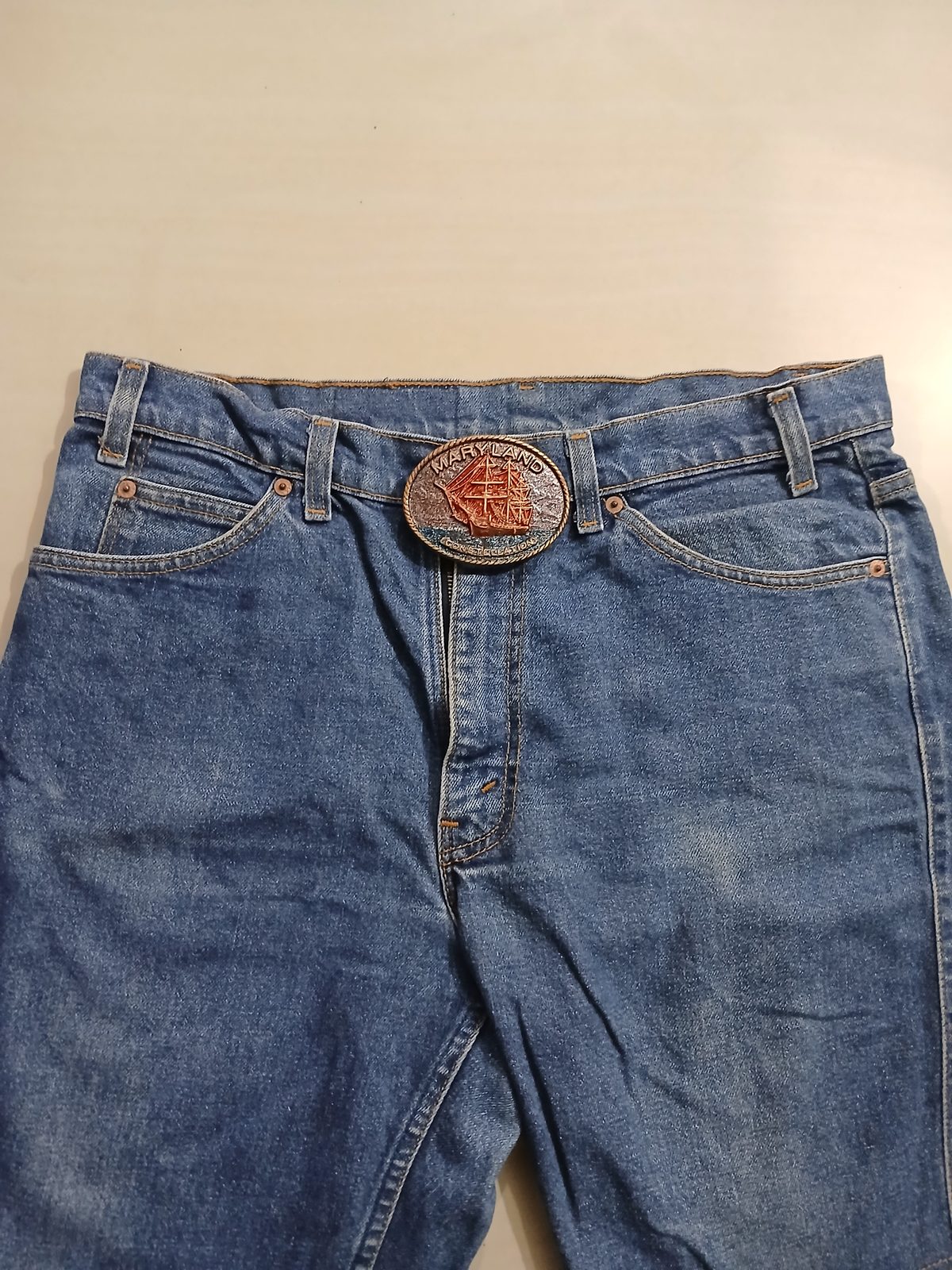Maryland Constellation Ship Vintage Belt Buckle – Worn on belt with jeans Maryland Constellation Ship vintage belt buckle – worn on belt with jeans