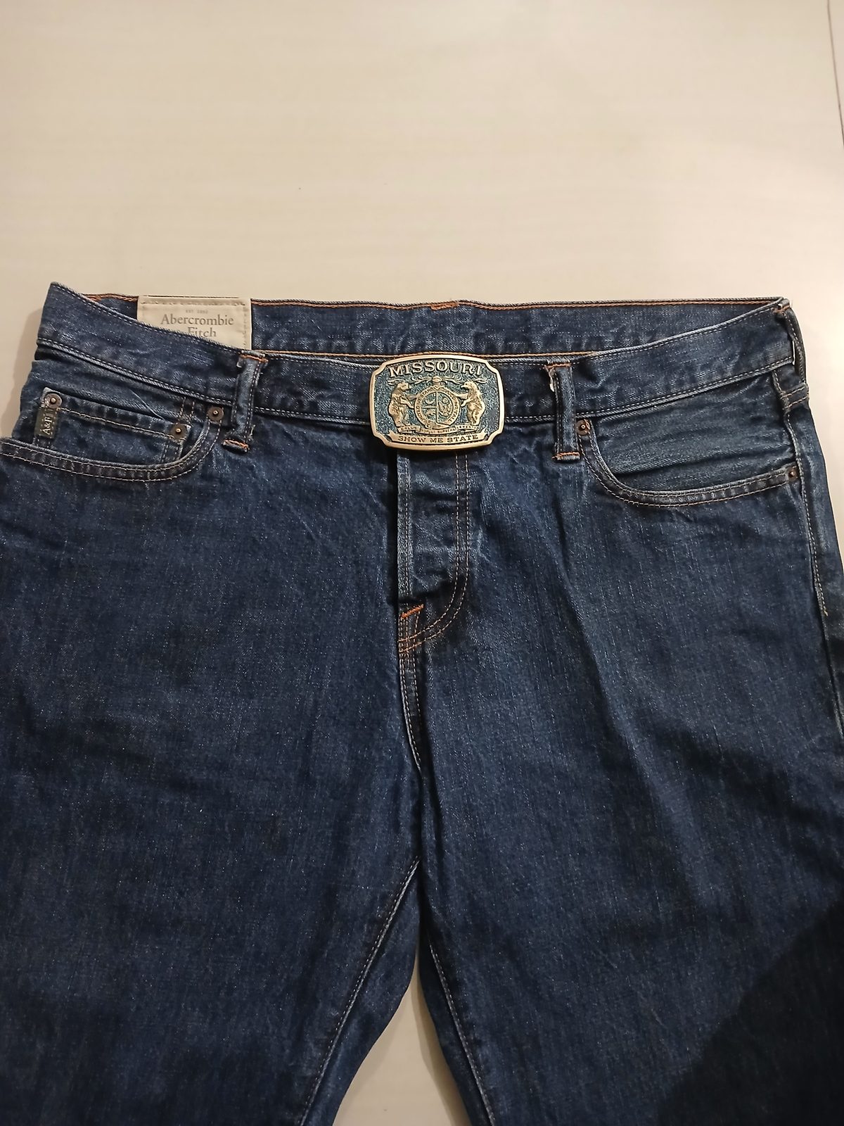Missouri Show Me State Vintage Belt Buckle – Worn on belt with jeans Missouri Show Me State vintage belt buckle – worn on belt with jeans