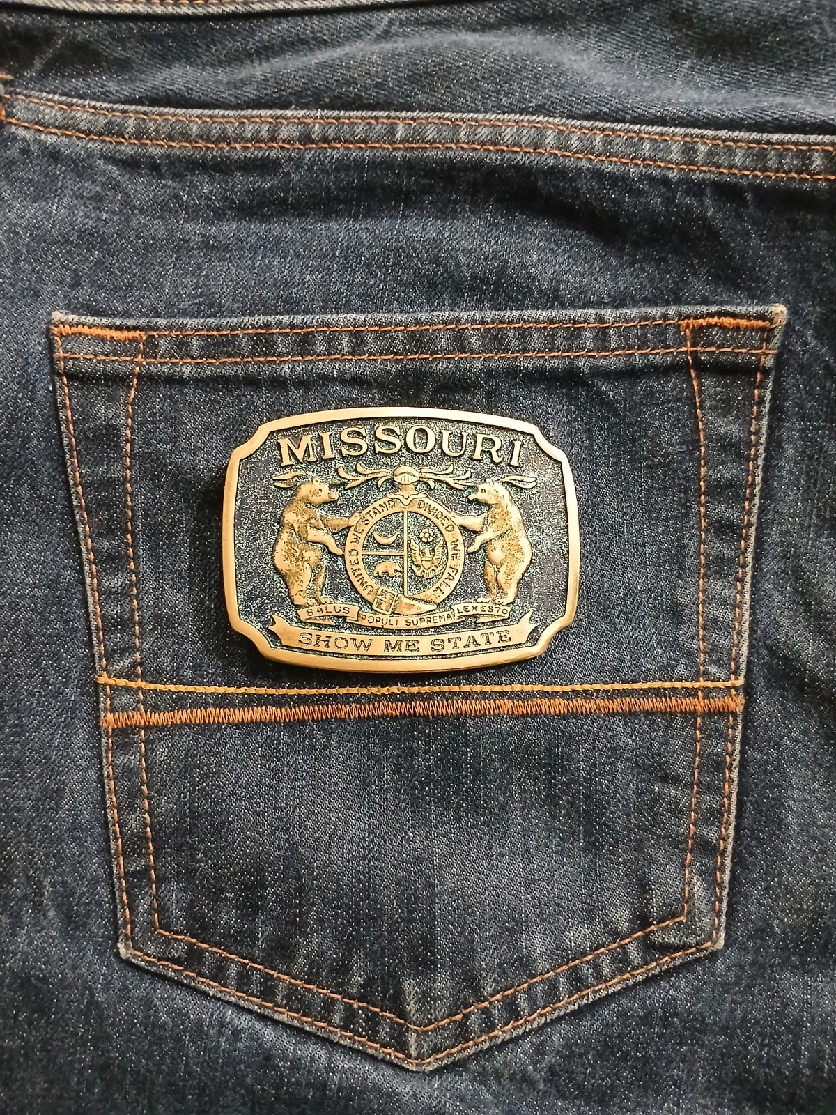Missouri Show Me State Vintage Belt Buckle – On jeans back pocket Missouri Show Me State vintage belt buckle – on jeans back pocket