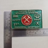 Monongah Division Engineering 1984 vintage belt buckle – with ruler for size