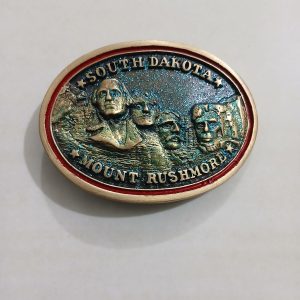 Mount Rushmore vintage belt buckle – front view