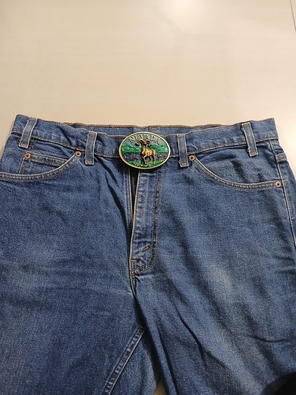 Nevada Bighorn Ram Vintage Belt Buckle – Worn on belt with jeans Nevada Bighorn Ram vintage belt buckle – worn on belt with jeans