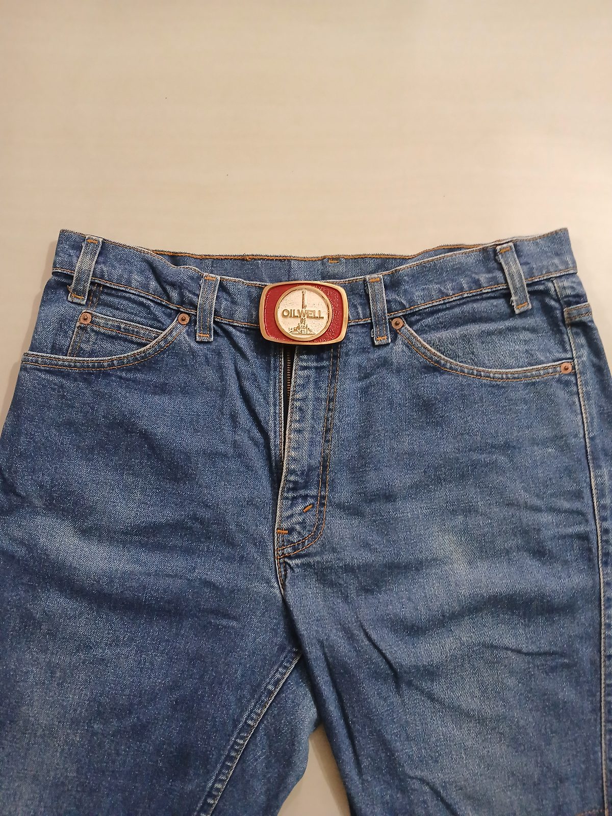 Oilwell Vintage Belt Buckle – Worn on belt with jeans Oilwell vintage belt buckle – worn on belt with jeans