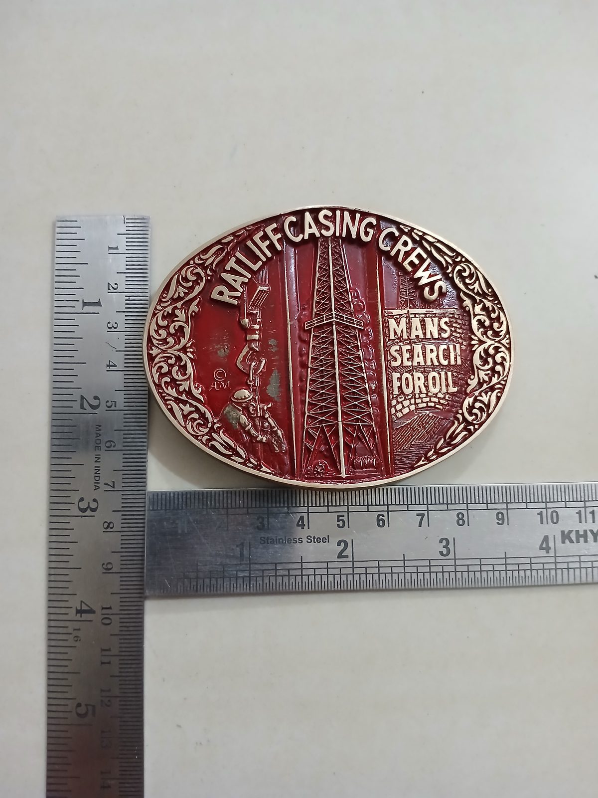 Ratliff Casing Crews Mans Search For Oil Vintage Belt Buckle – With ruler for size Ratliff Casing Crews Mans Search For Oil vintage belt buckle – with ruler for size