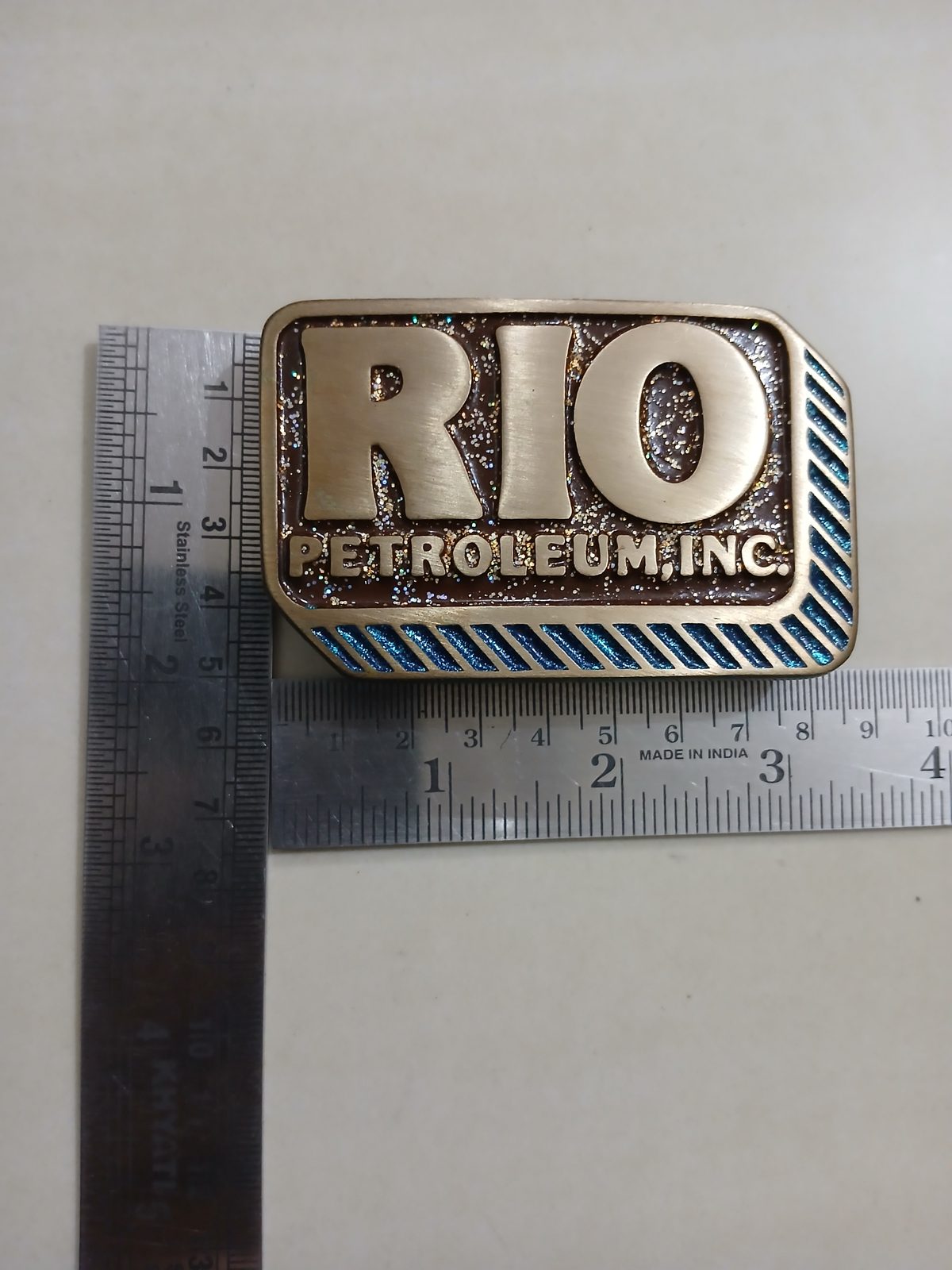Rio Petroleum Inc Vintage Belt Buckle – With ruler for size Rio Petroleum Inc vintage belt buckle – with ruler for size